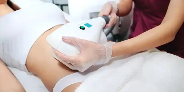 lady have Emasculating treatment an body contouring